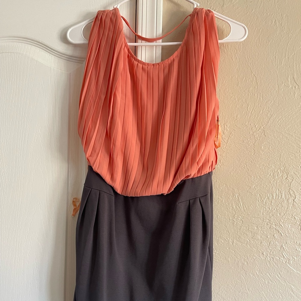 coral with gray dress
